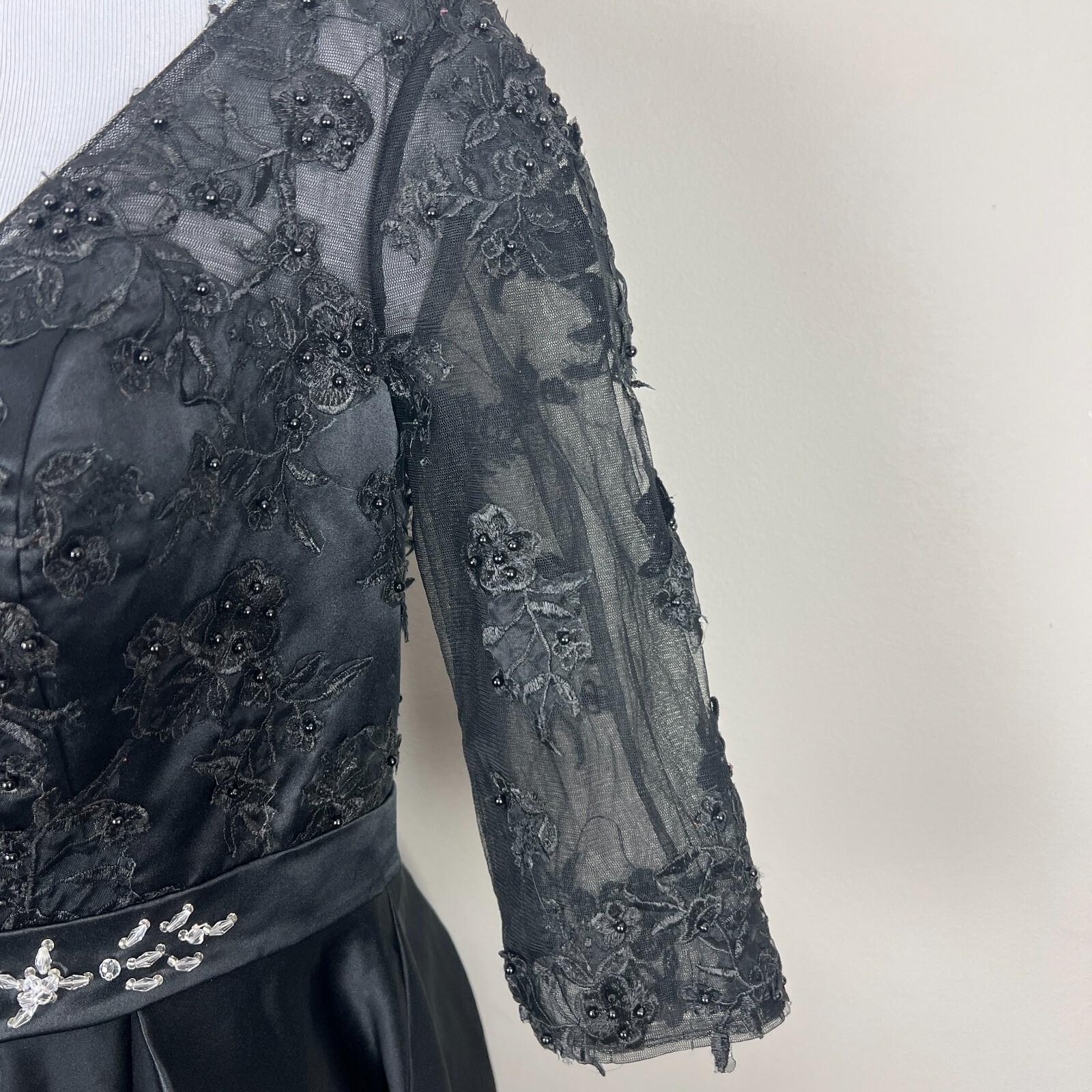 Formal Gown Dress 10 Black Floral Applique Beaded A-Line Evening Long Whimsigoth
