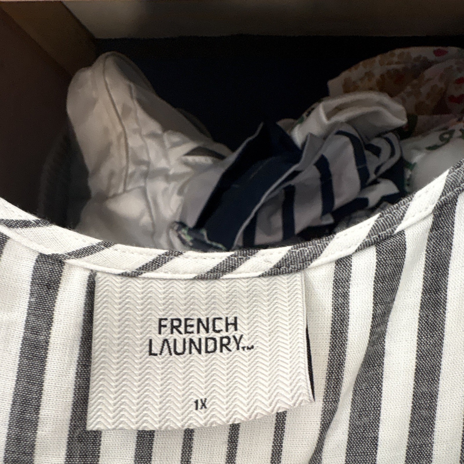 French Laundry Women’s Plus 1X White/Gray Striped V-Neck Button Ruffle Blouse