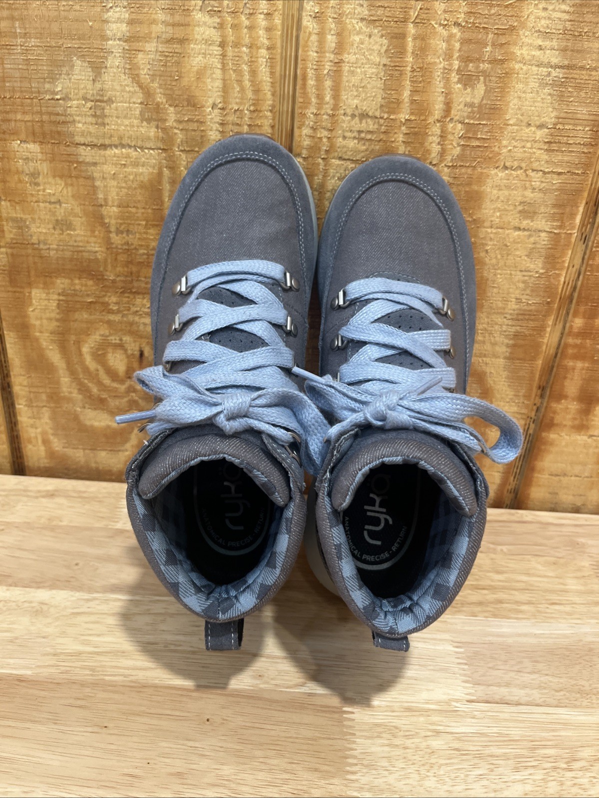 Merrell Ashford Classic Chukka Shoes Women’s Size 9 Blue Suede Textile Boots