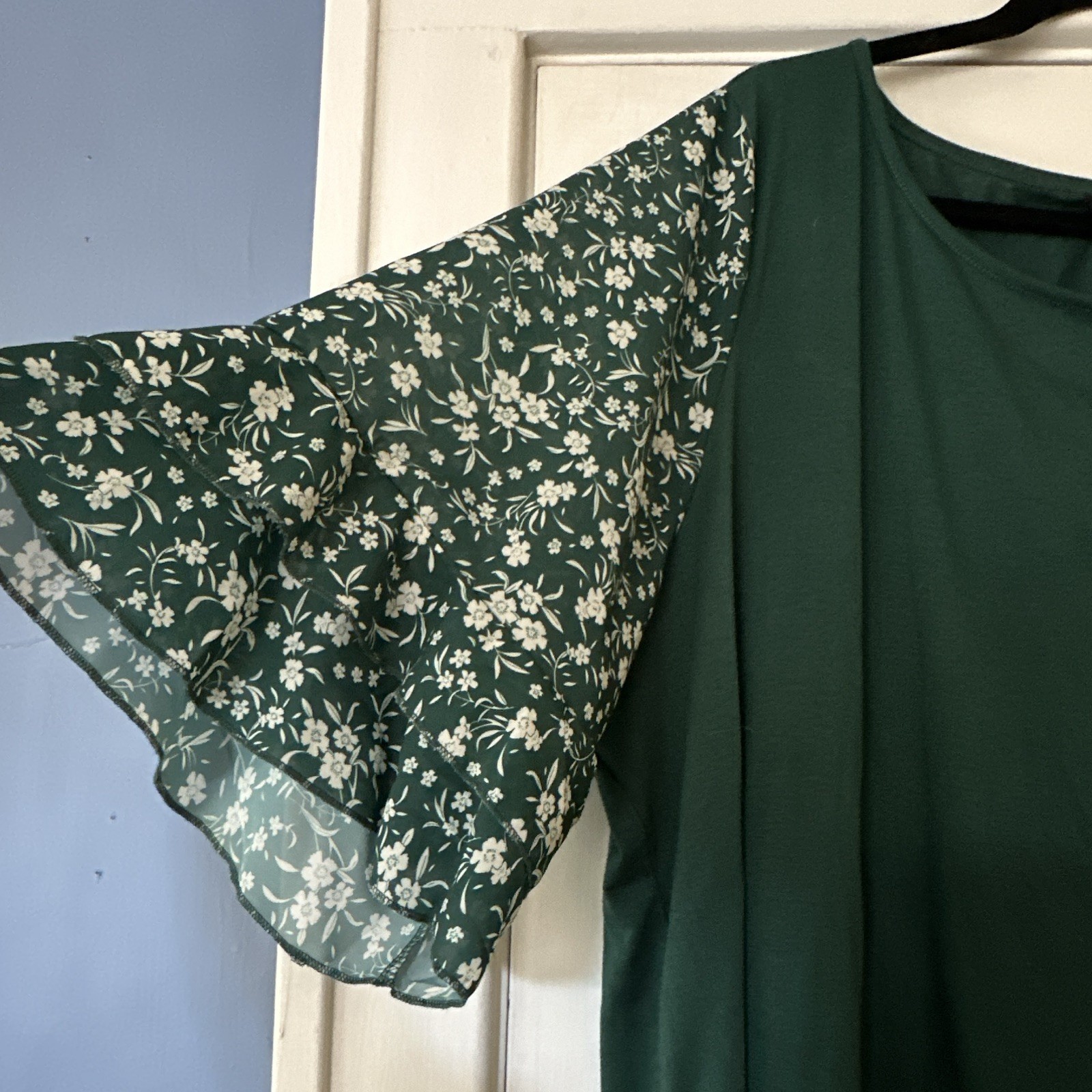 BLOOMCHIC Green Plus Size 26 Knit Top Boat Neck 3/4 Flare Sleeve