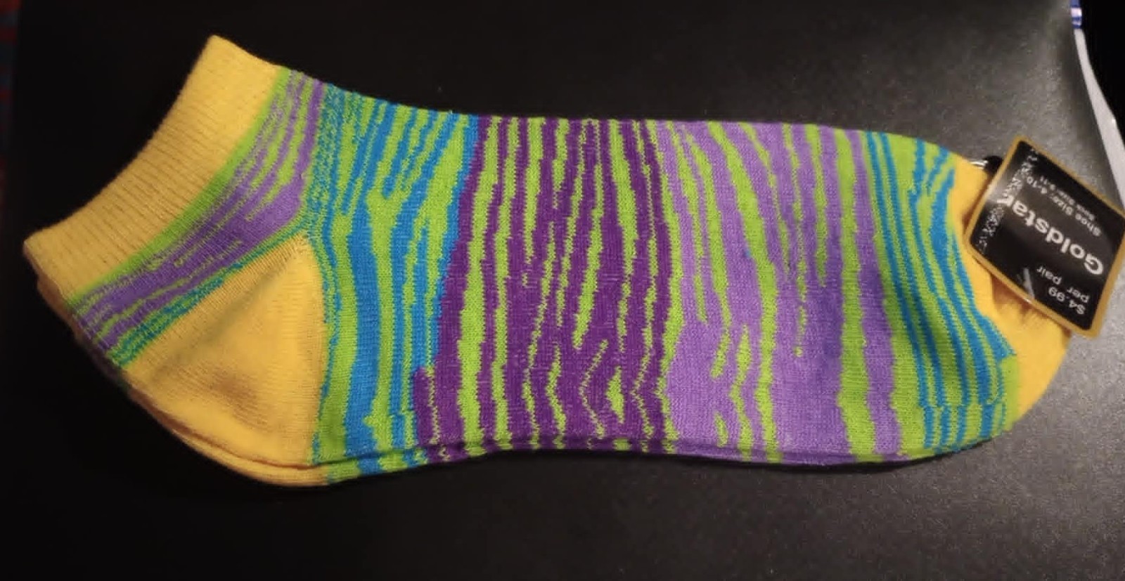 ~ Goldstar ~ Low Cut ~ Zebra ~ Rainbow ~ Shoe Size 4-10 ~ Retail $4.99 ~ NICE!