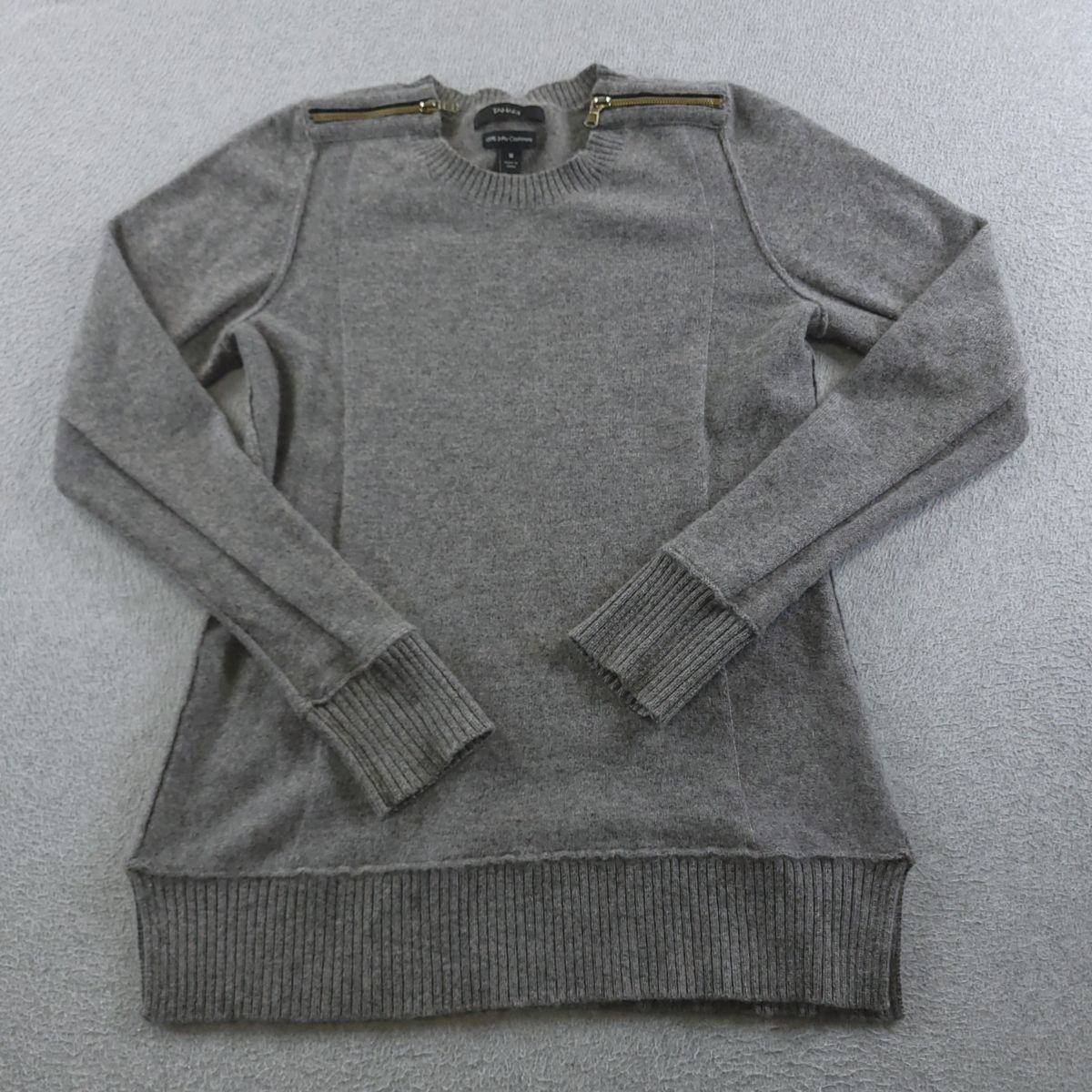 Tahari Sweater Womens M Gray 100 2 Ply Cashmere Zip Shoulder Ribbed Hem FLAW