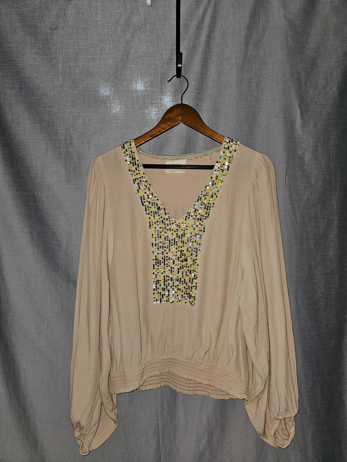 Maeve Beige Sequin V-Neck Balloon Long Sleeve Woven. boho. Blouse Top Size M