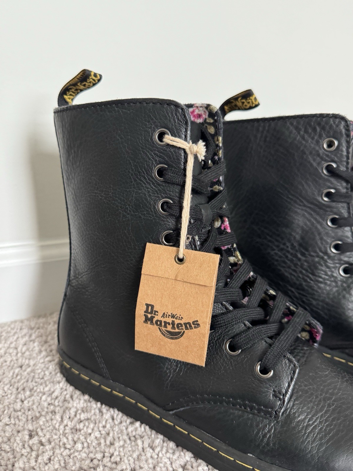 NWT DR. MARTENS Stratford Black Leather Floral Foldover Combat Boots Size 8