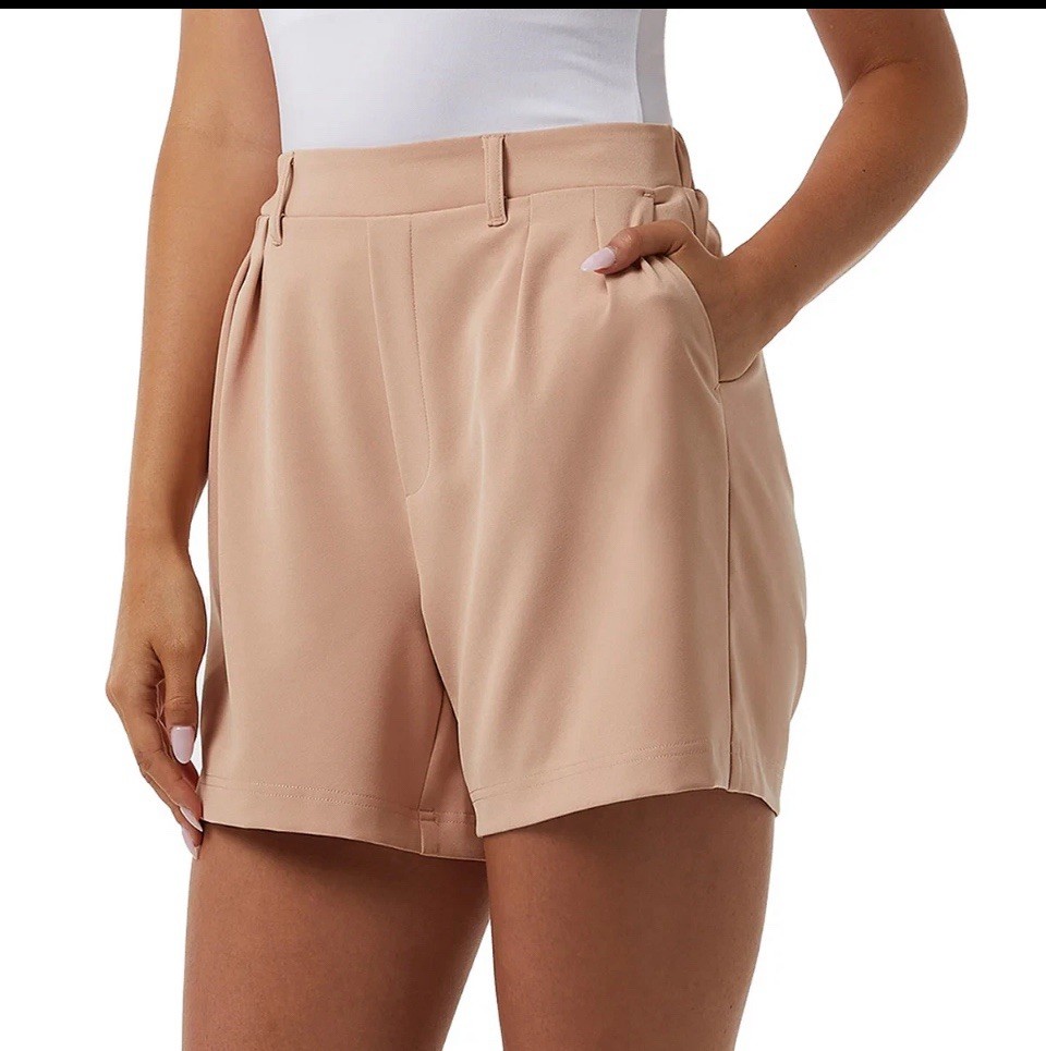 32 Degrees Cool Women’s Pull-On Shorts Orange Large, Pockets, Belt Loops Stretch