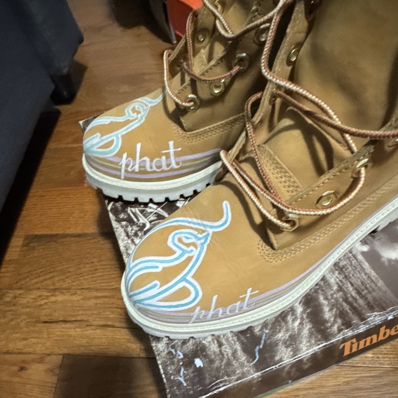 Timberland 6-Inch Premium Wheat Lace-Up Leather Boots Kids US 5 EU 37