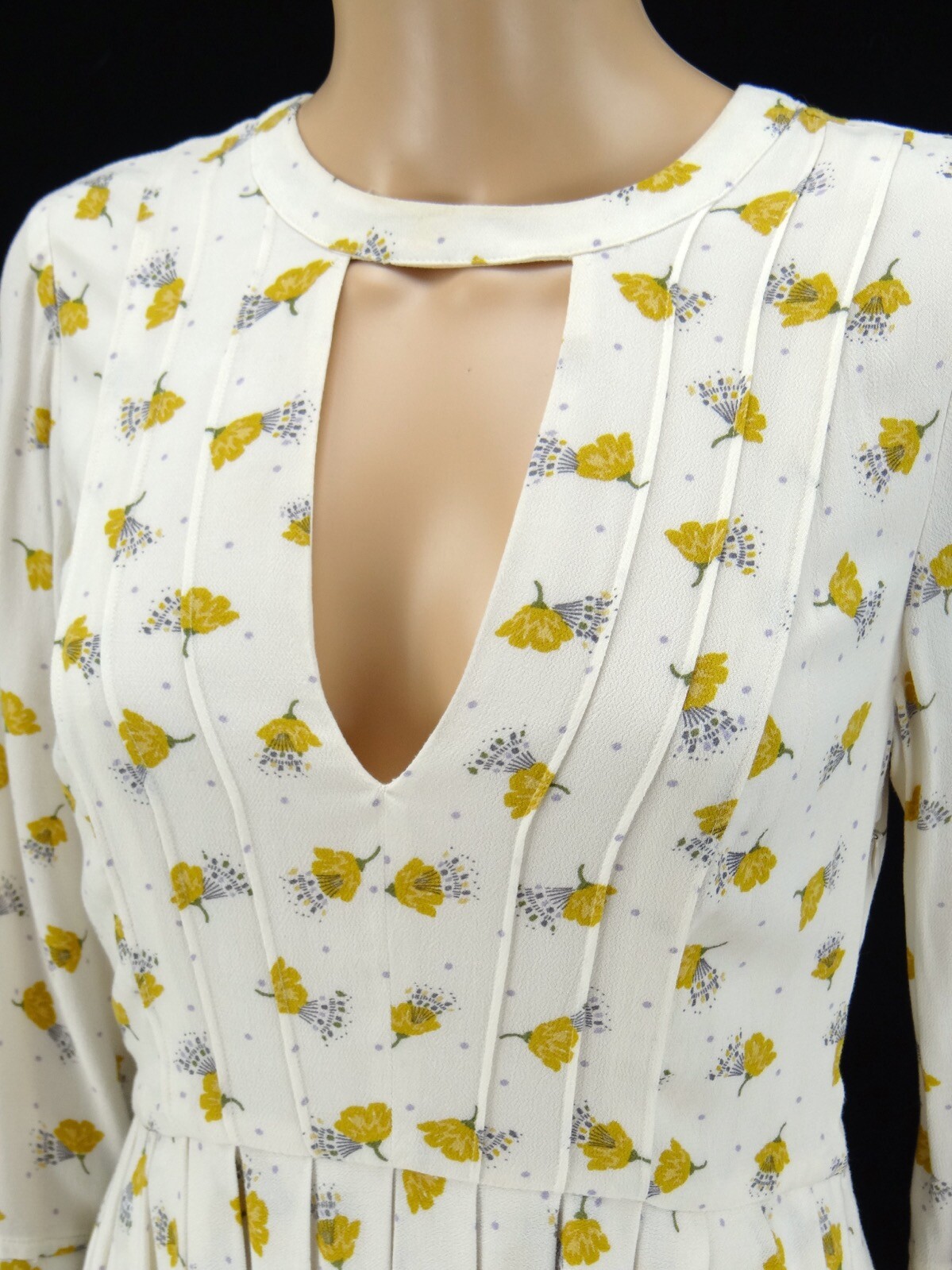 FREE PEOPLE Dress Tegan SIZE 6 Ivory Mustard Floral Combo Pleated Mini