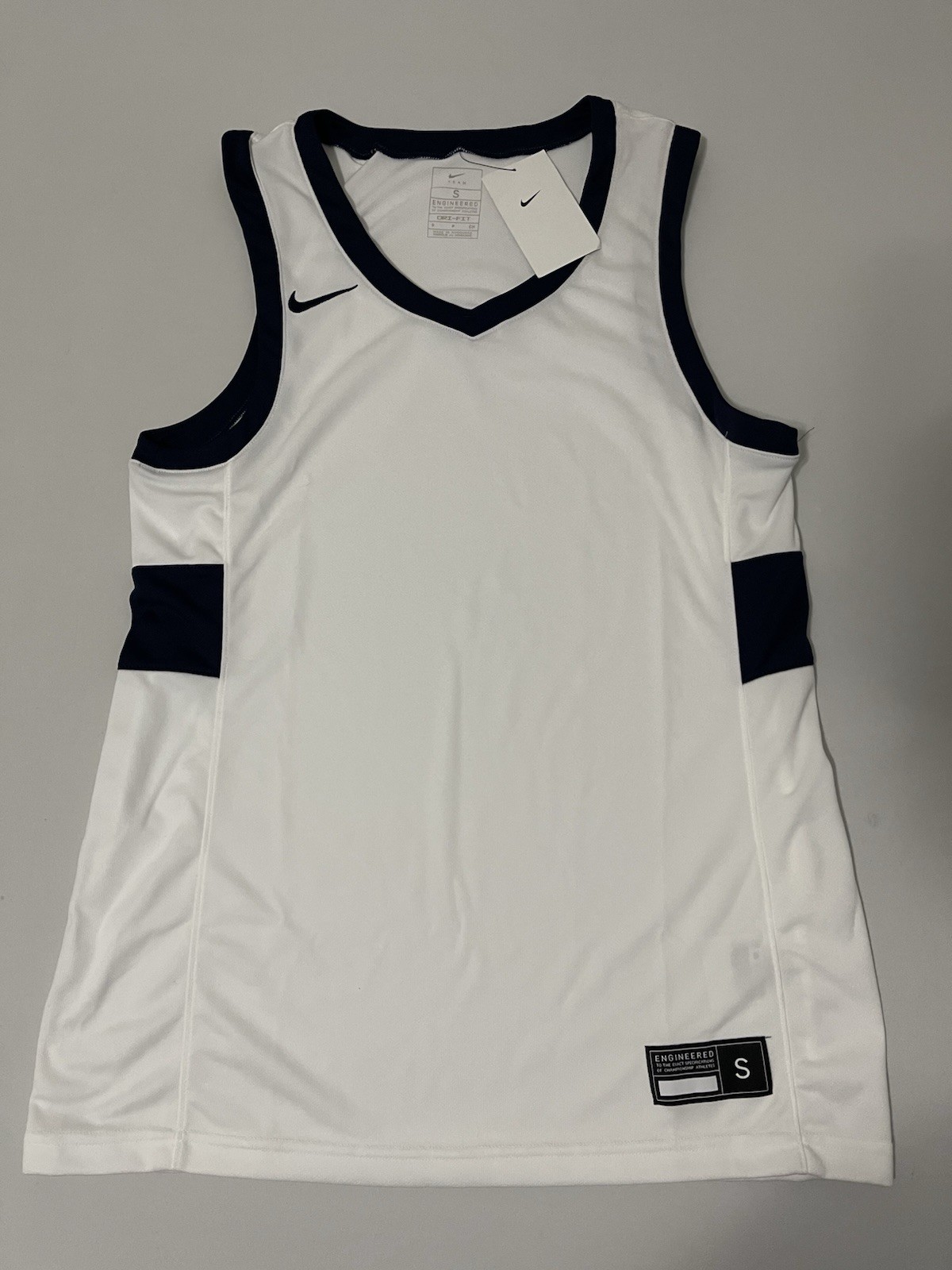 Nike Stock Fadeaway Basketball Jersey Men’s Small CQ4349-107 White/Blue Trim