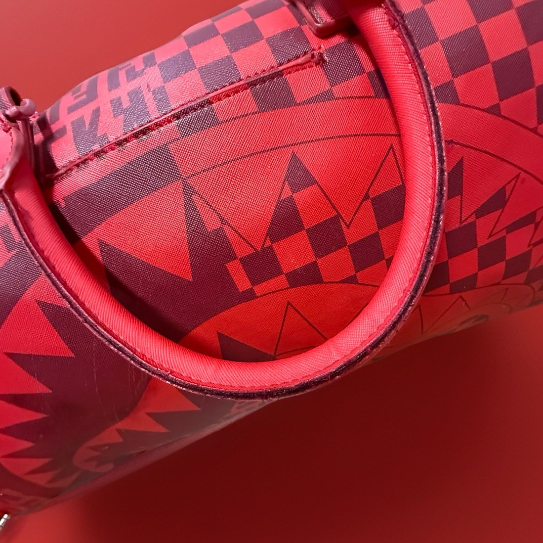 RARE SPRAYGROUND DUFFEL & BACKPACK SET VINI VIDI VICI RED SHARK – SOLDOUT 4EVER