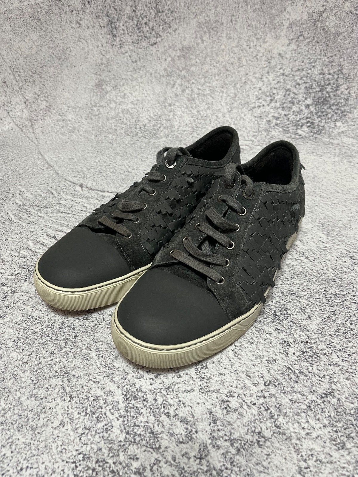 Lanvin Grey Woven Leather Low Top Sneakers Cap Toe Italy EU42 US9 Designer