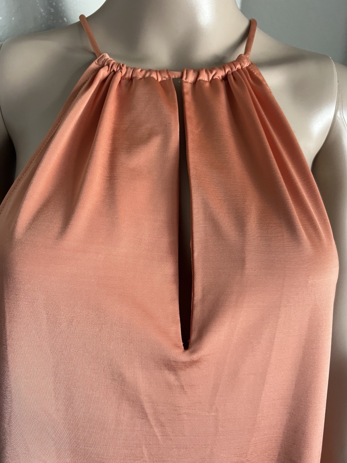 Veronica Beard Kusumi Satin Halter top Keyhole Cutout Tie Neckline Blouse sz S