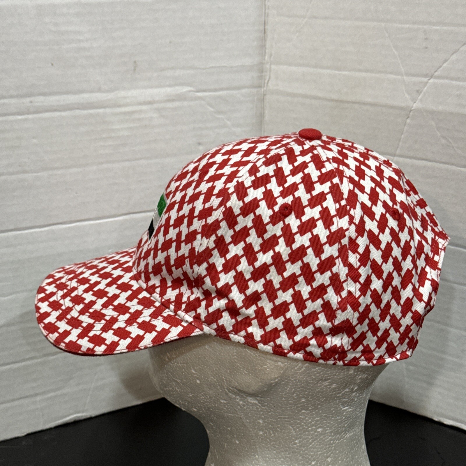 Dubai UAE United Arab Emirates 🇦🇪 Baseball Cap Akaru