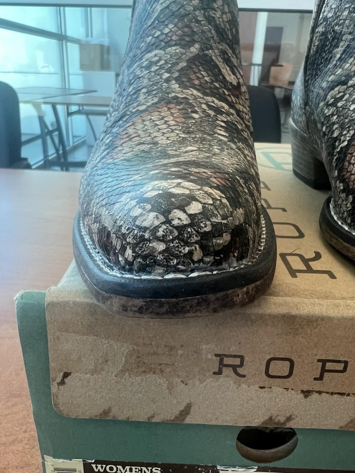 Roper Women’s Faux Snakeskin Ankle Bootie Slip-On Round Toe US 6.5 EU 36.5
