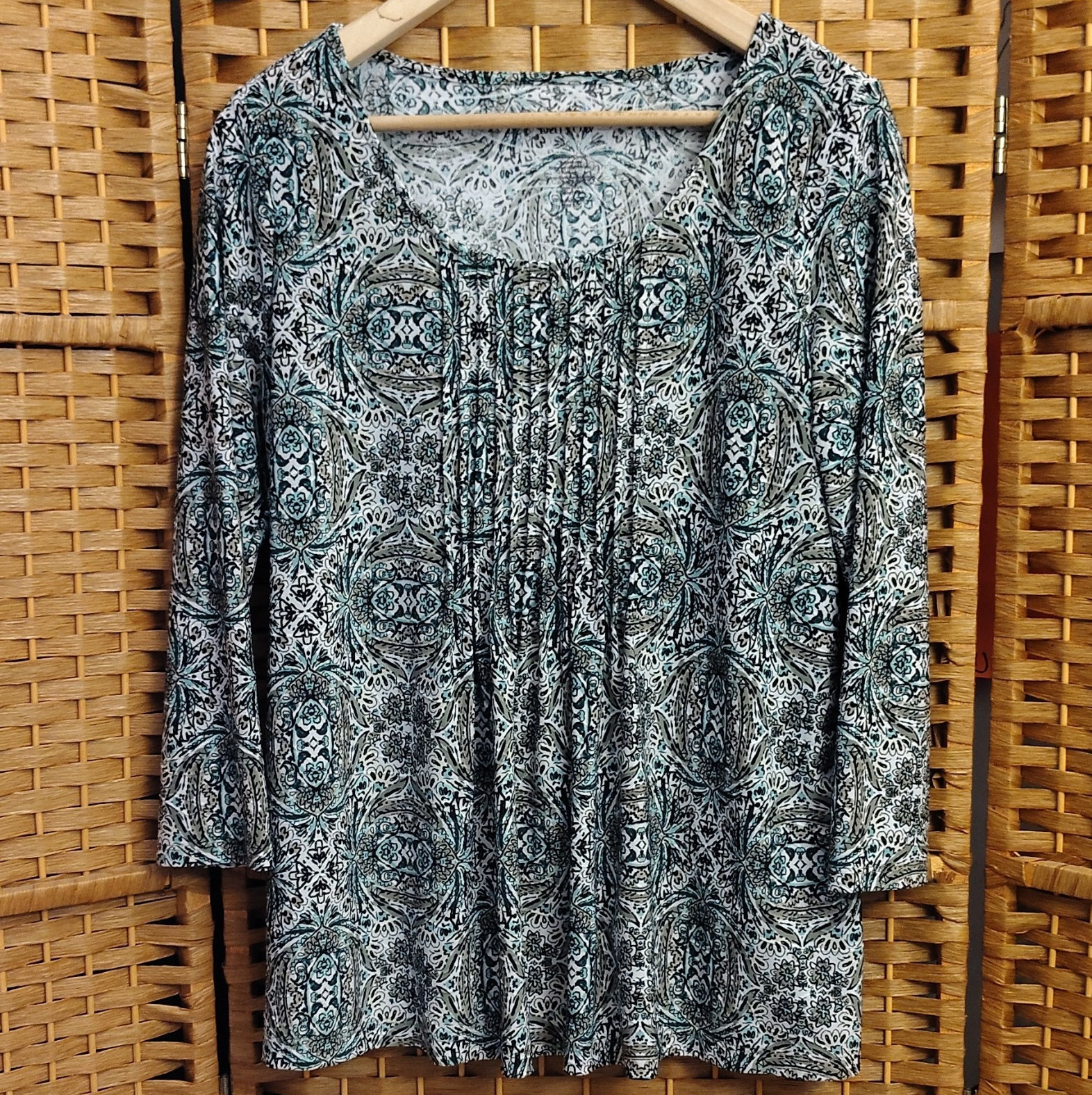 Croft & Barrow Women’s White Black Teal Paisley Pleated Scoop Neck Knit Top S