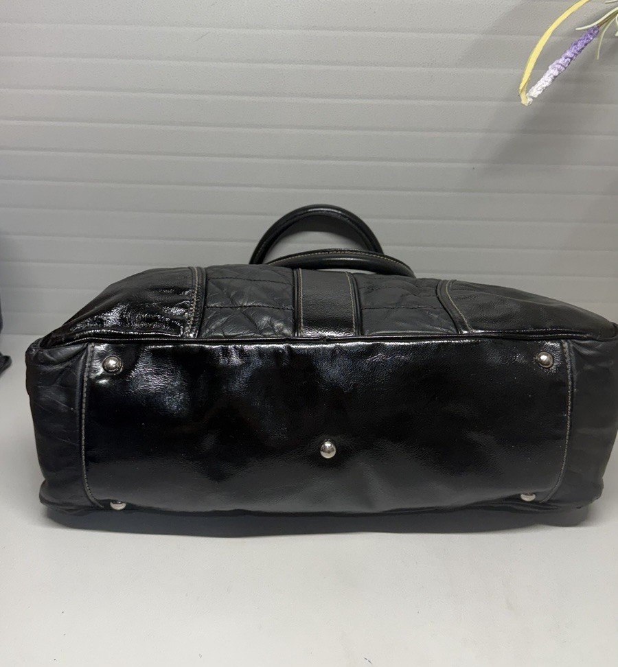 Auth. GUCCI SOFT PATENT LEATHER Bowler’ Snow Glam Handbag-SEE PICS/READ DESCRPTN