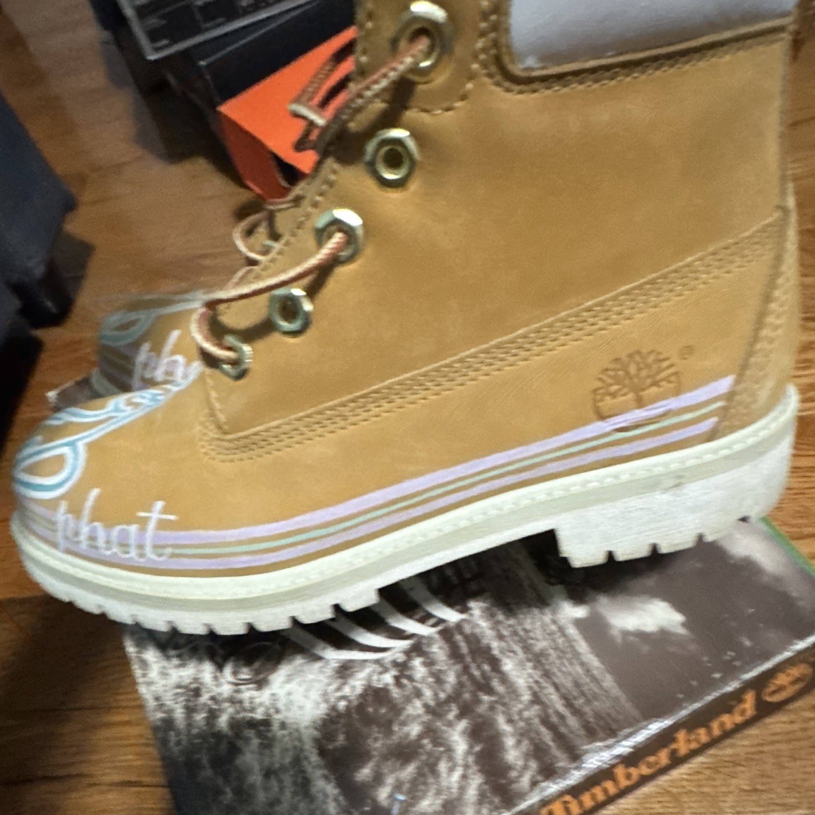 Timberland 6-Inch Premium Wheat Lace-Up Leather Boots Kids US 5 EU 37