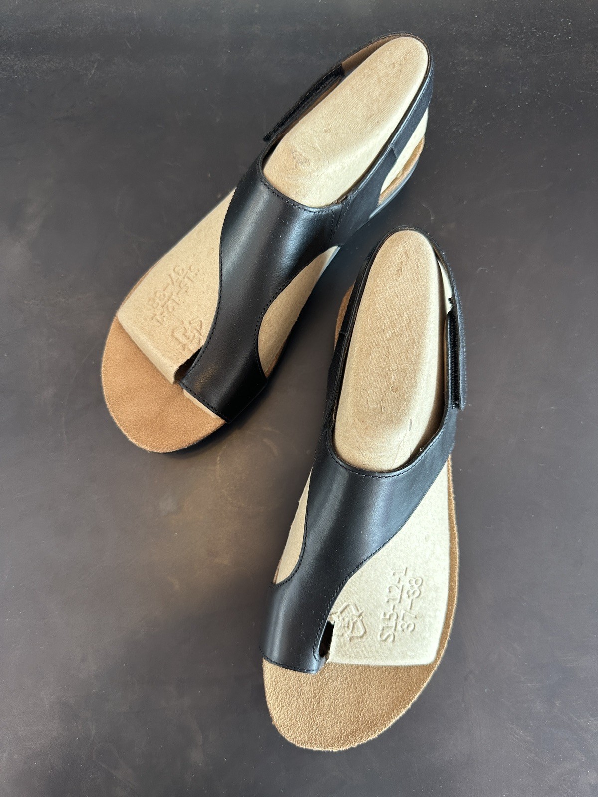 Dansko Reece Black Waxy Burnished Leather Sandals Womens Size EU 38 US 7.5-8