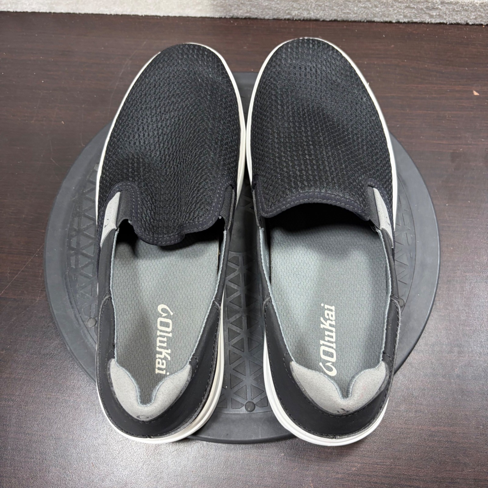 OluKai Lae’ahi Black Mesh Slip On Casual Sneakers Mens Size 10.5 EUC