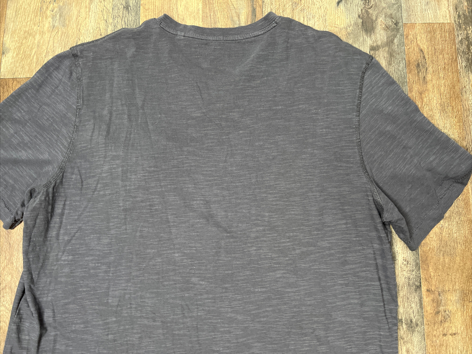 Copper and oak￼ mens henley shirt Size XL Gray Preowned