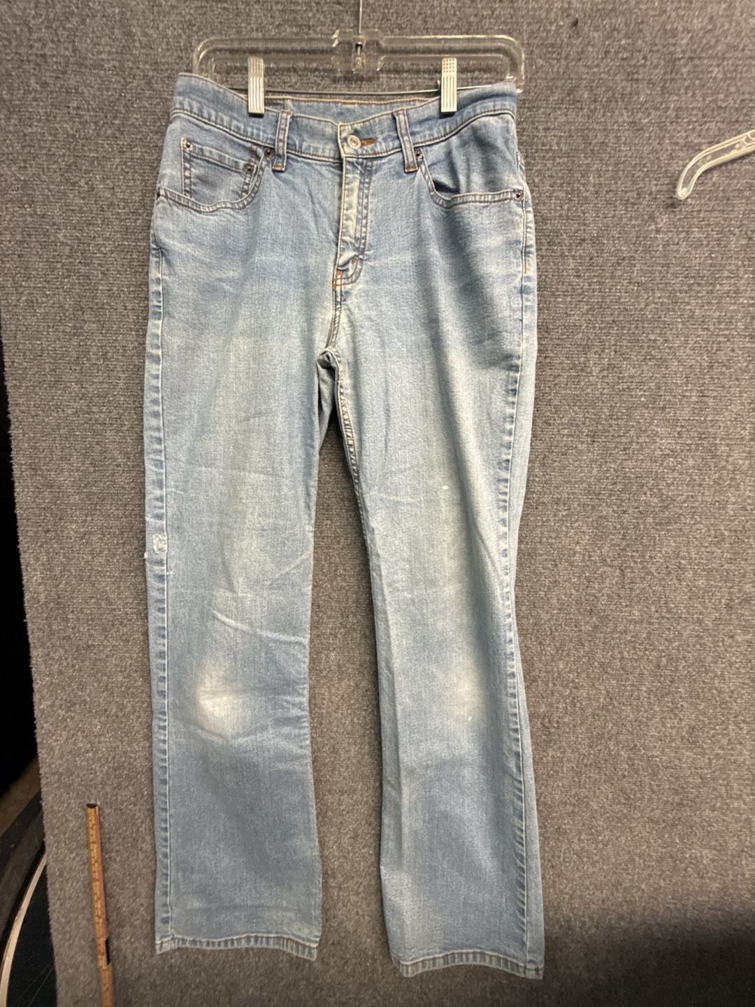 Levi’s Vintage Straight Leg Jeans Light Wash 28×30