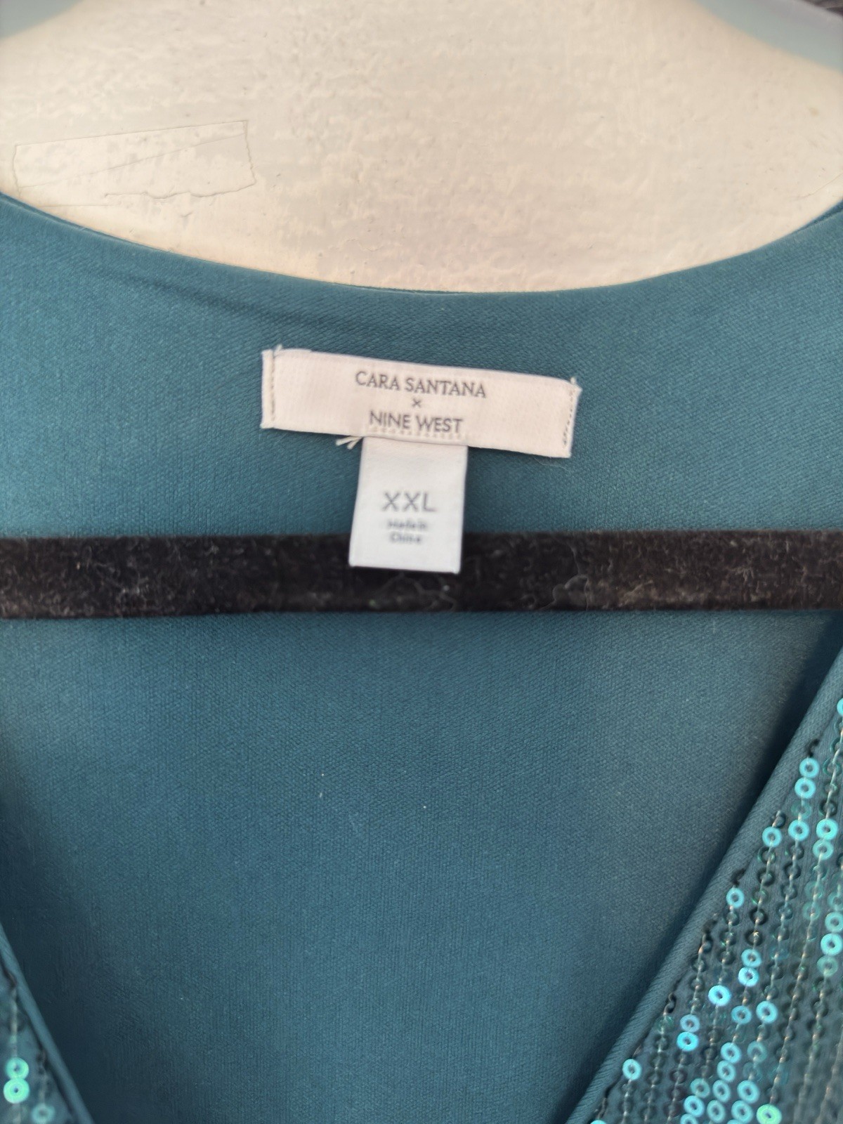 Cara Santana Nine West XXL Emerald Green sequin Christmas dress