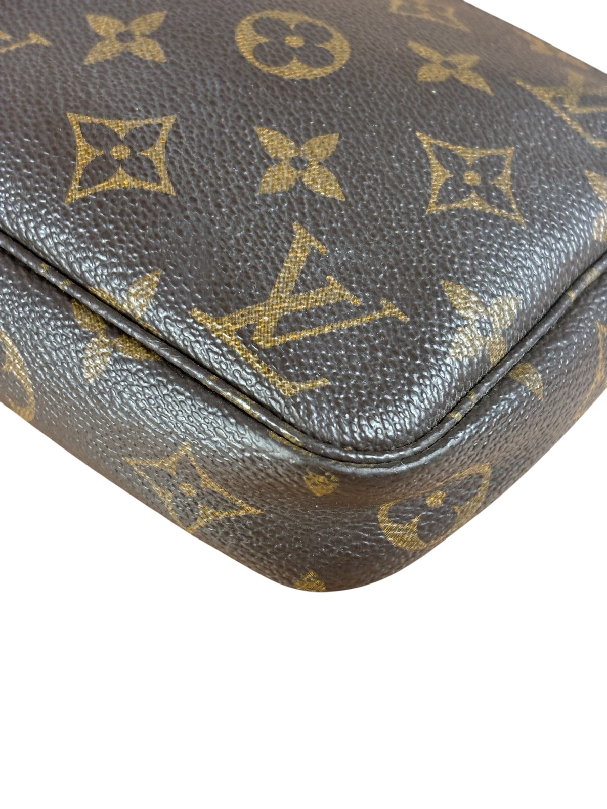 Size OS – Louis Vuitton Monogram Pochette / Pre-Owned