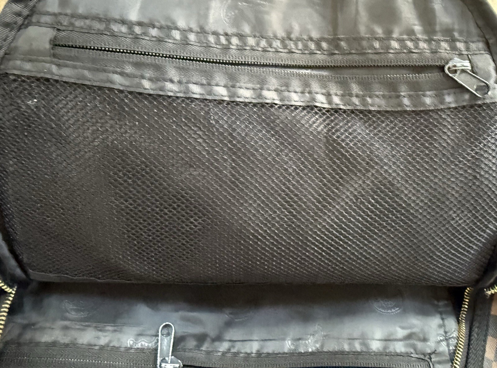 Sprayground Shark Backpack Brown Checkered Limited Edition Rare – Broken Zipper