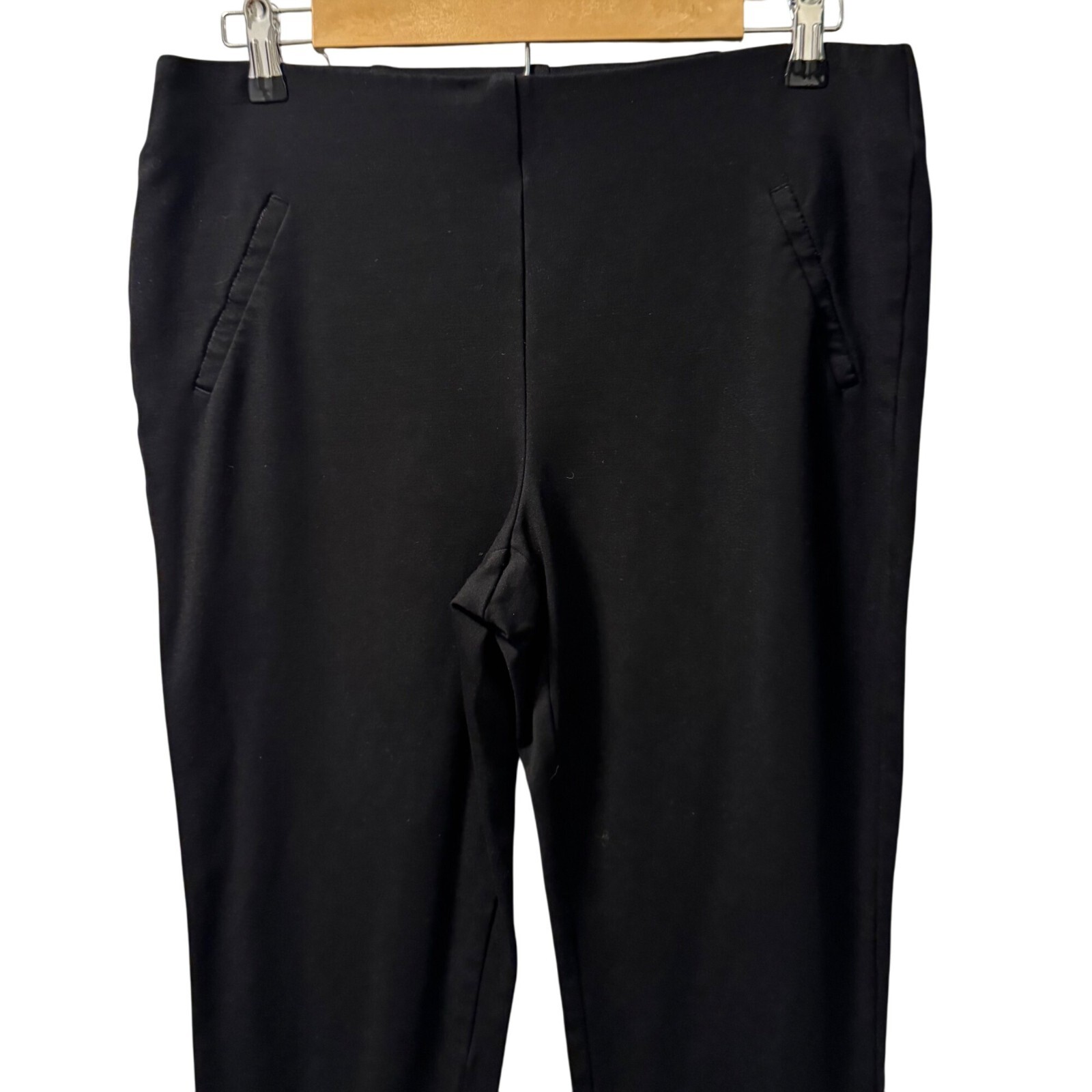 Chicos Black Ankle Pants Size Medium Short Rayon/Nylon/Spandex Blend Slim Fit
