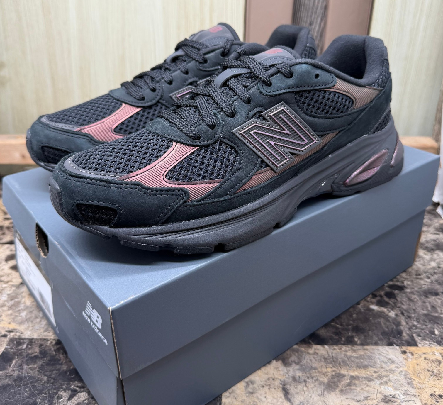 New Balance 2010 Black Iridescent Men’s Size 9.5 U2010ETB (NEW)