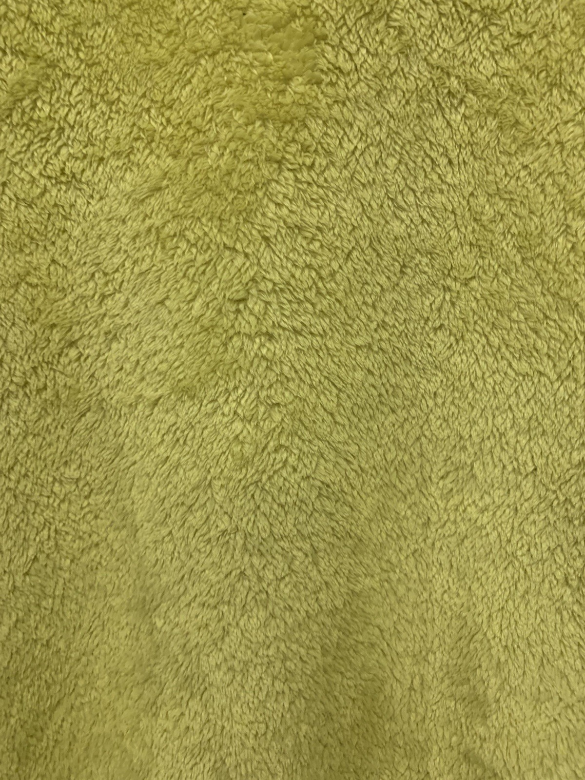 Despicable Me Minions Fuzzy Fleece Pullover Bright Yellow Junior’s Large (11-13)