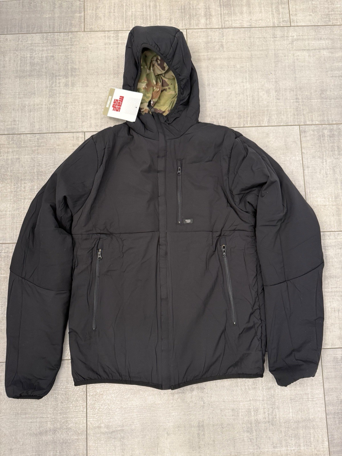 Massif Strato Low Loft Reversible Jacket – Camo /Black, Size M-R (non FR)