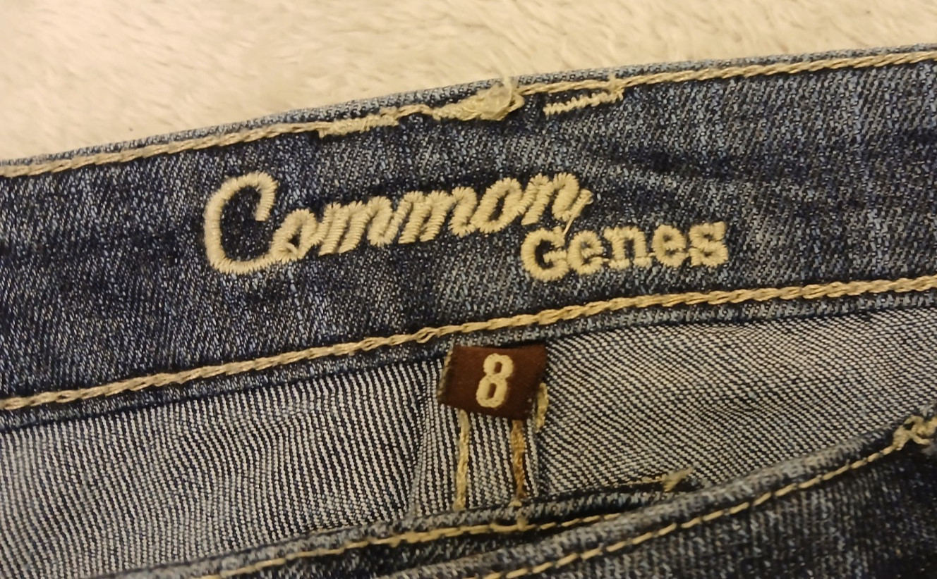 Common Genes Blue Jeans Size 8