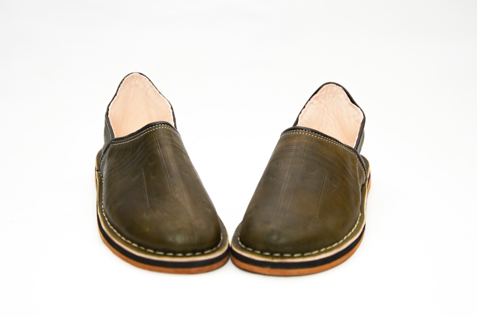 Handmade Moroccan Babouche Slippers for Men – Olive Green Leather – Organic Shee
