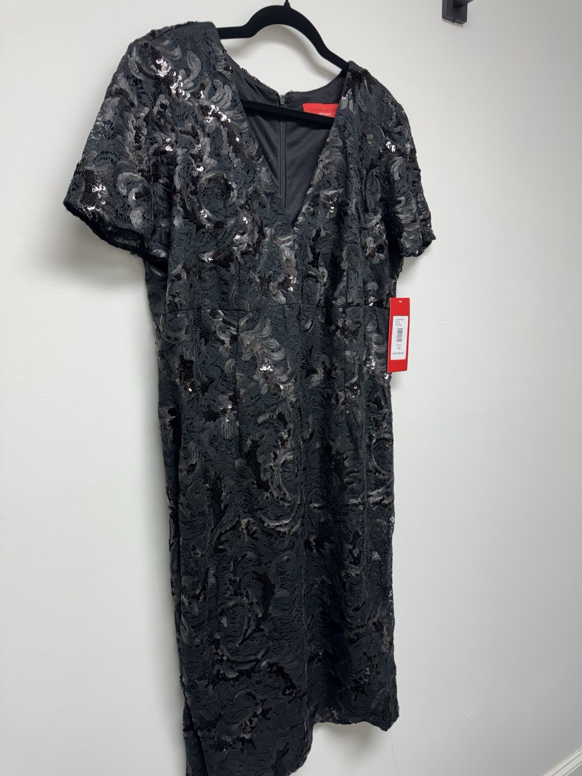Carmen Marc Valvo Black Sequin Lace Sheath V-Neck Short Sleeve Sz 16 NWT