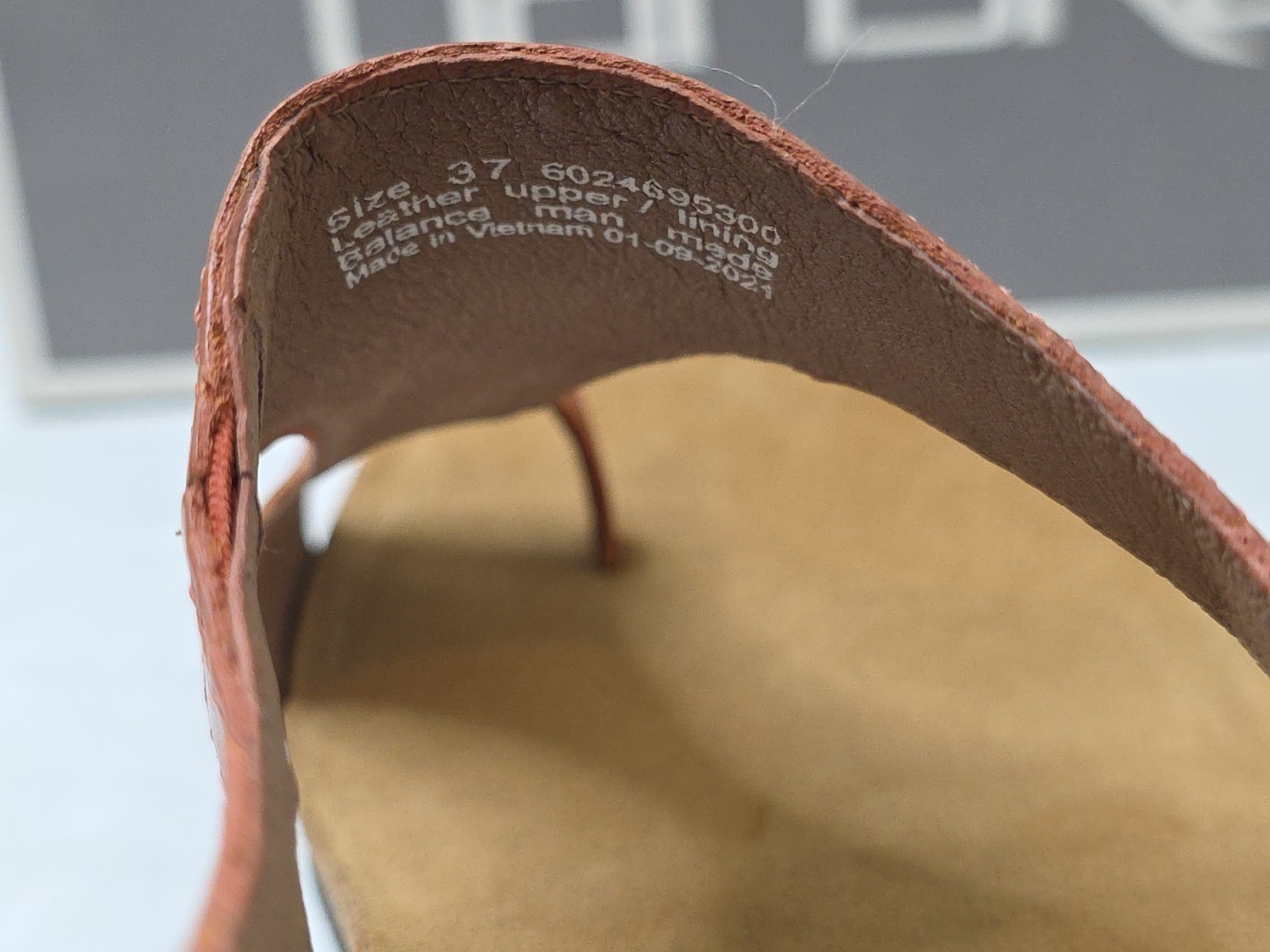 Dansko Reece Waxy Burnished Thong Sandals Women’s EU Sz 37 US Sz 6.5 – 7
