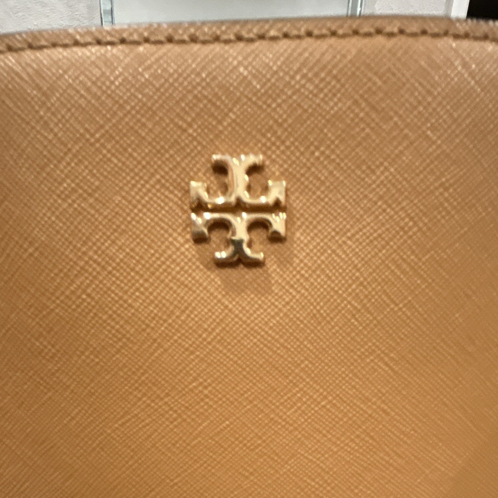 Tory Burch Tan Zip Top Tote Bag Gold Hardware Double Strap Inner Pockets magnet