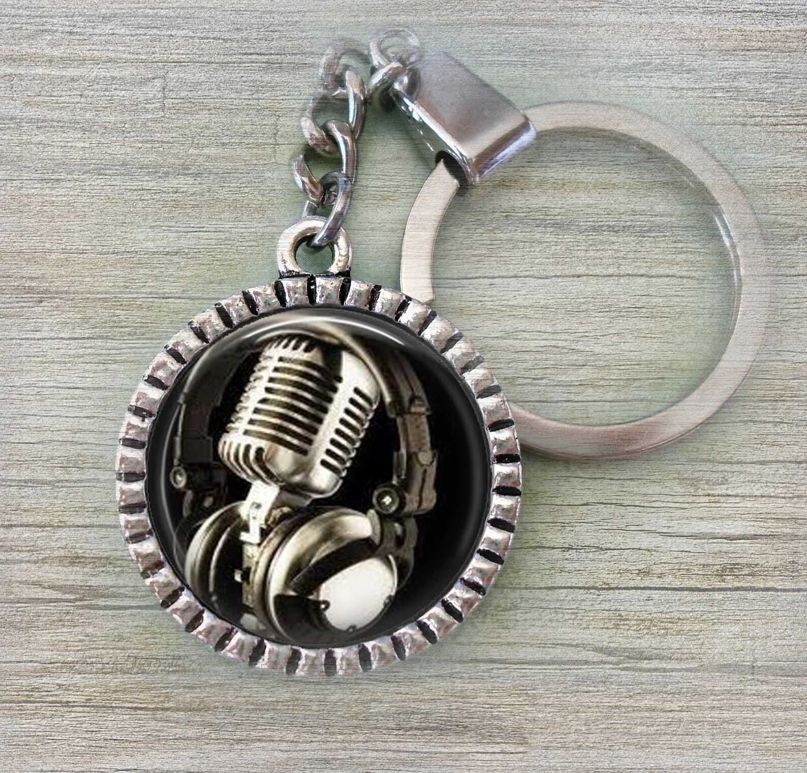 Vintage Shure Microphone Image Keychain or Clip, Singer, Musician, DJ