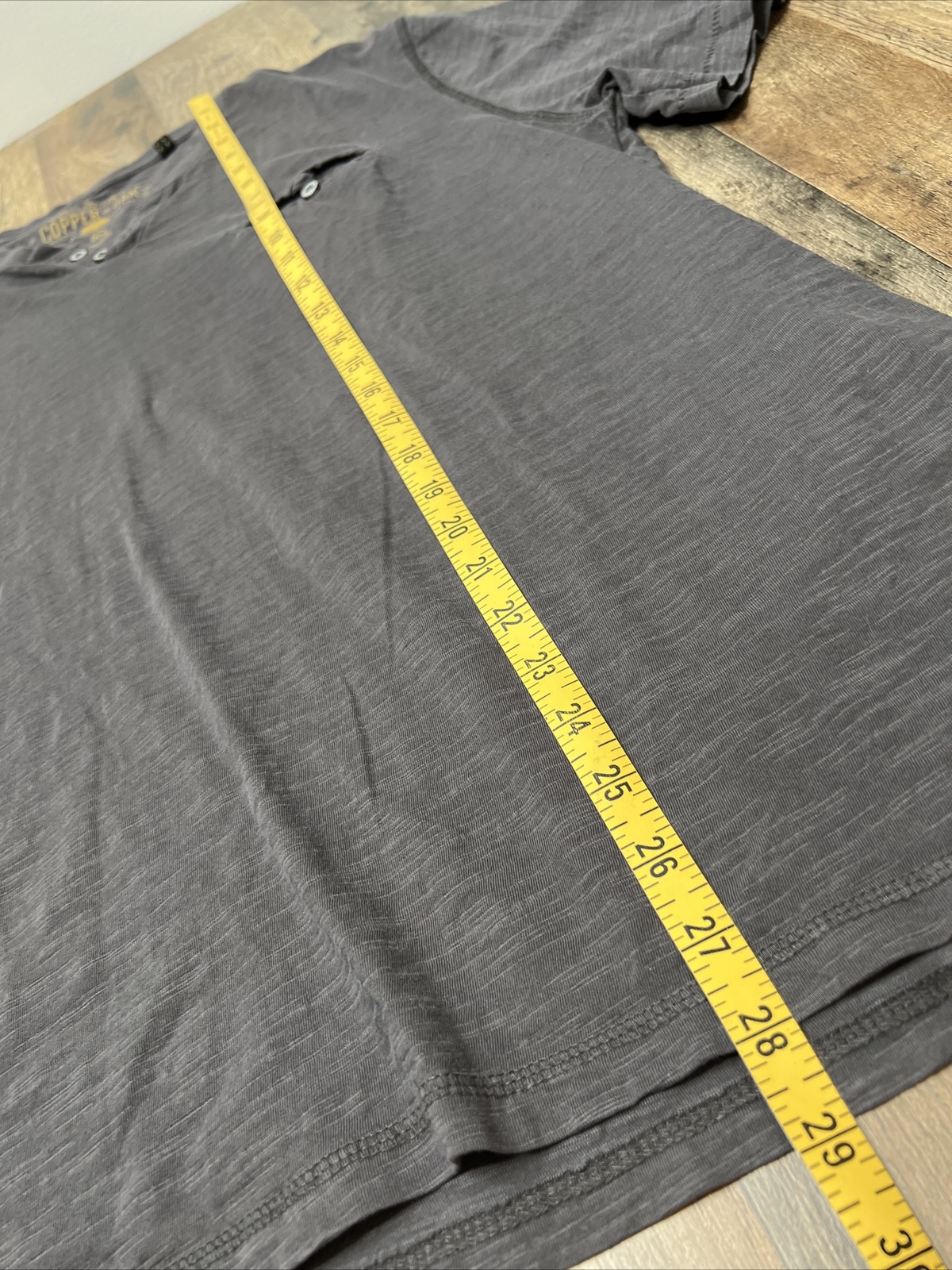 Copper and oak￼ mens henley shirt Size XL Gray Preowned