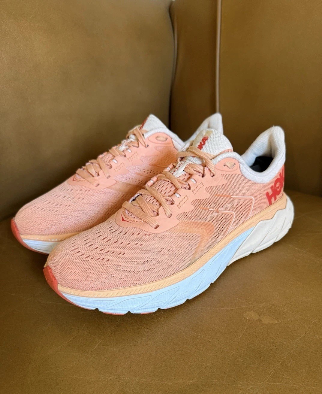 HOKA Arahi 5 Women’s Size 8.5B Pink Coral Running Shoes Sneakers 1115012 EUC
