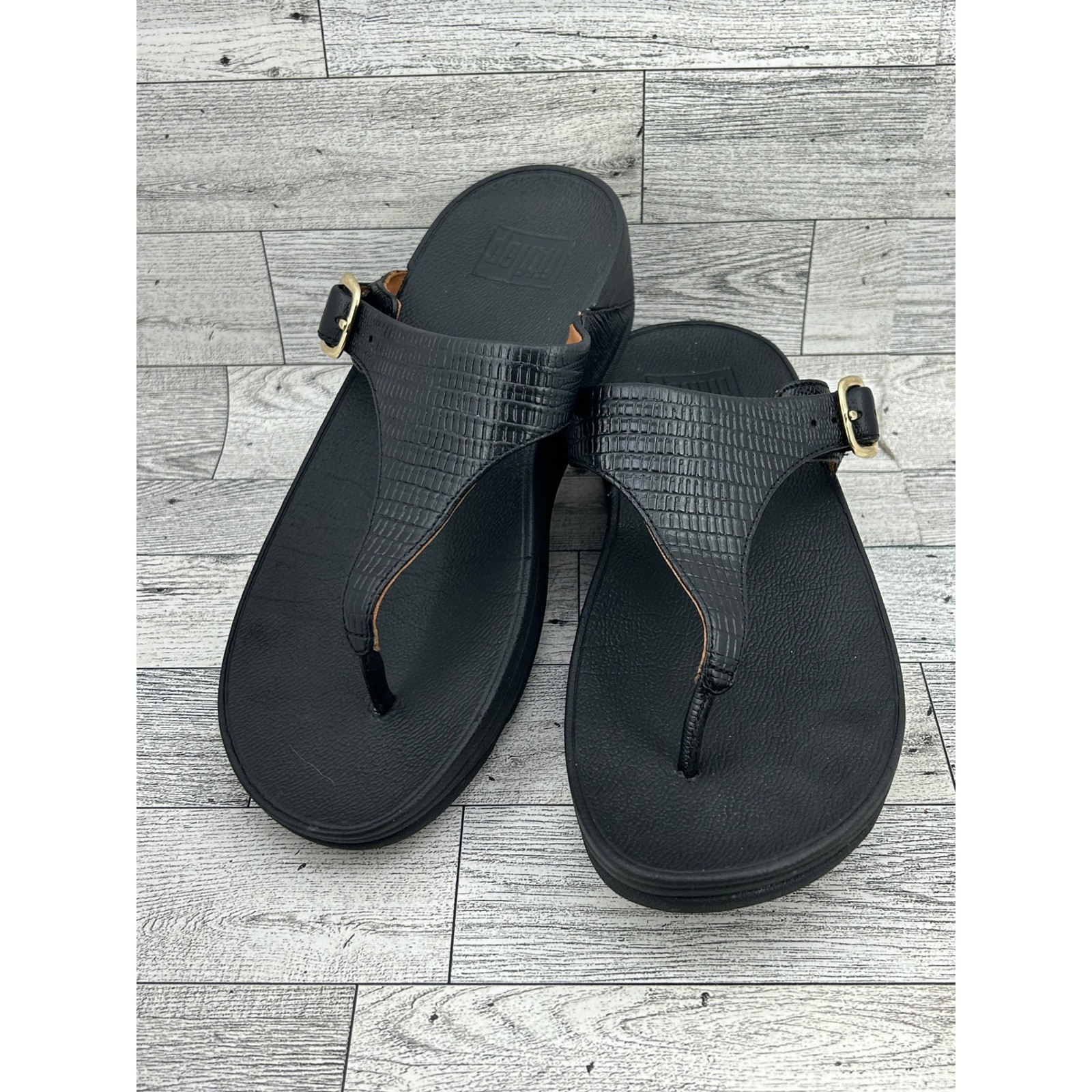 FitFlop Lulu Black Reptile Embossed Leather Microwobbleboard Sandals Women Sz 6