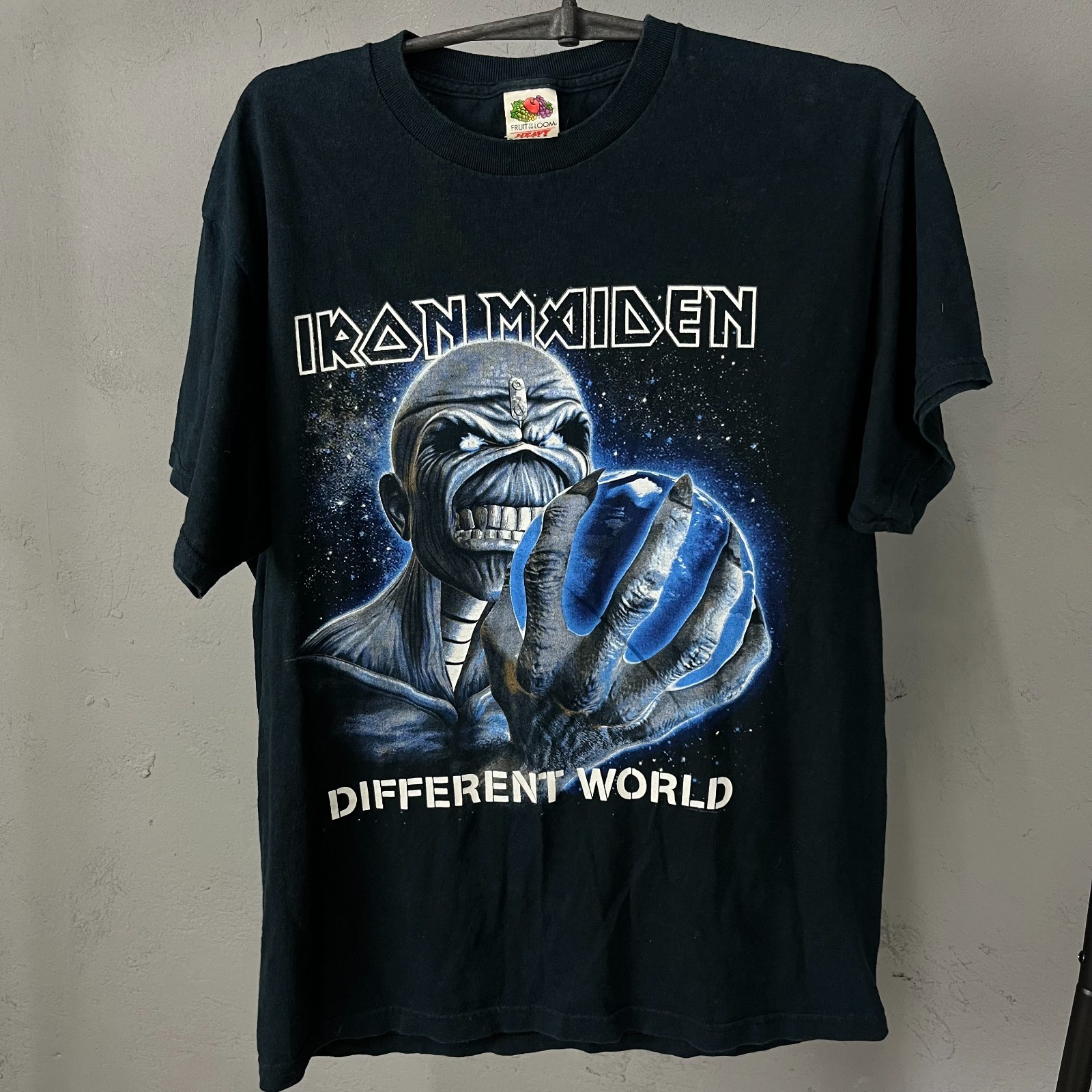 2005 VINTAGE IRON MAIDEN DIFFERENT WORLD BAND TEE