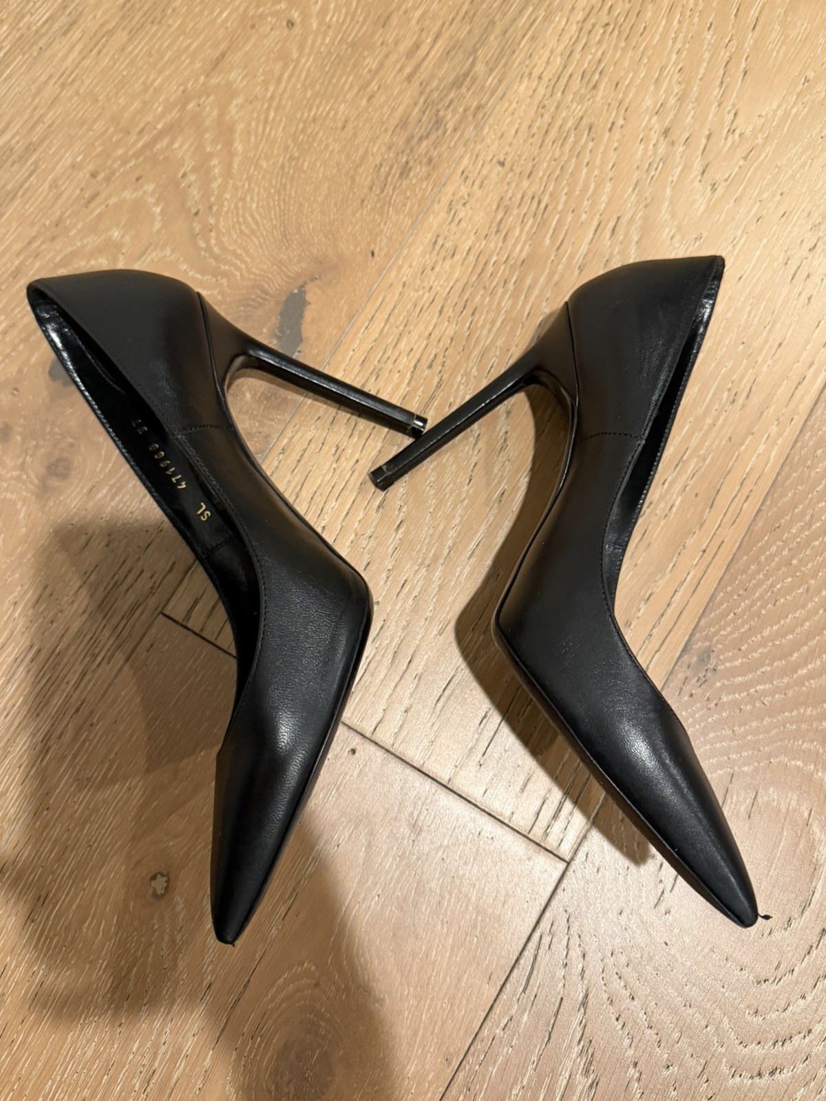 Saint Laurent Paris Black Leather Pointed Toe Pumps | 37 eu