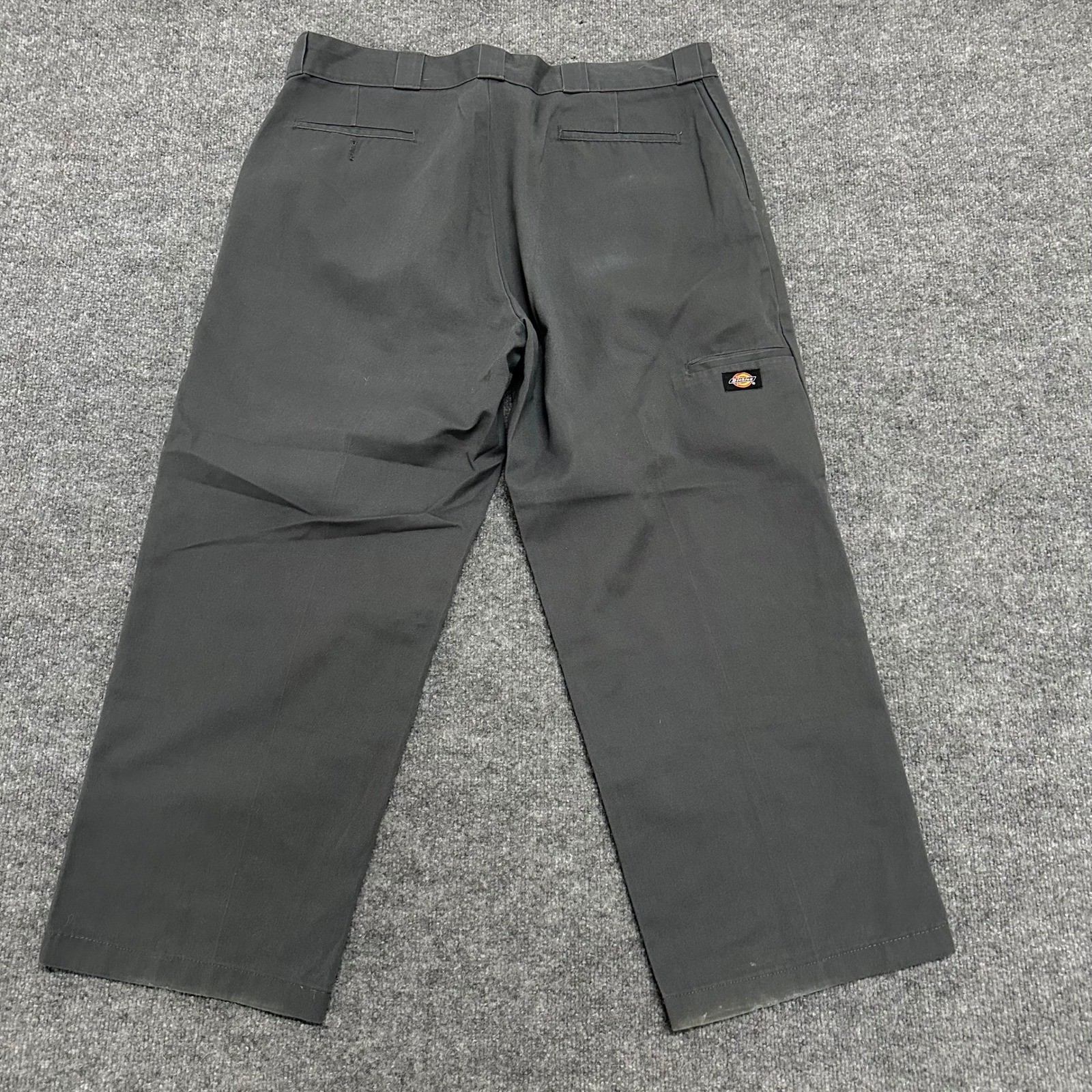 Dickies Work Pants Mens Size 40×32 Charcoal Gray Loose Fit Double Knee Carpenter