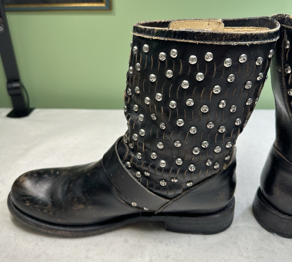 Frye Jenna Cut Stud Short Moto Boots Wms Size 9.5B, Retail $428 Distressed Black