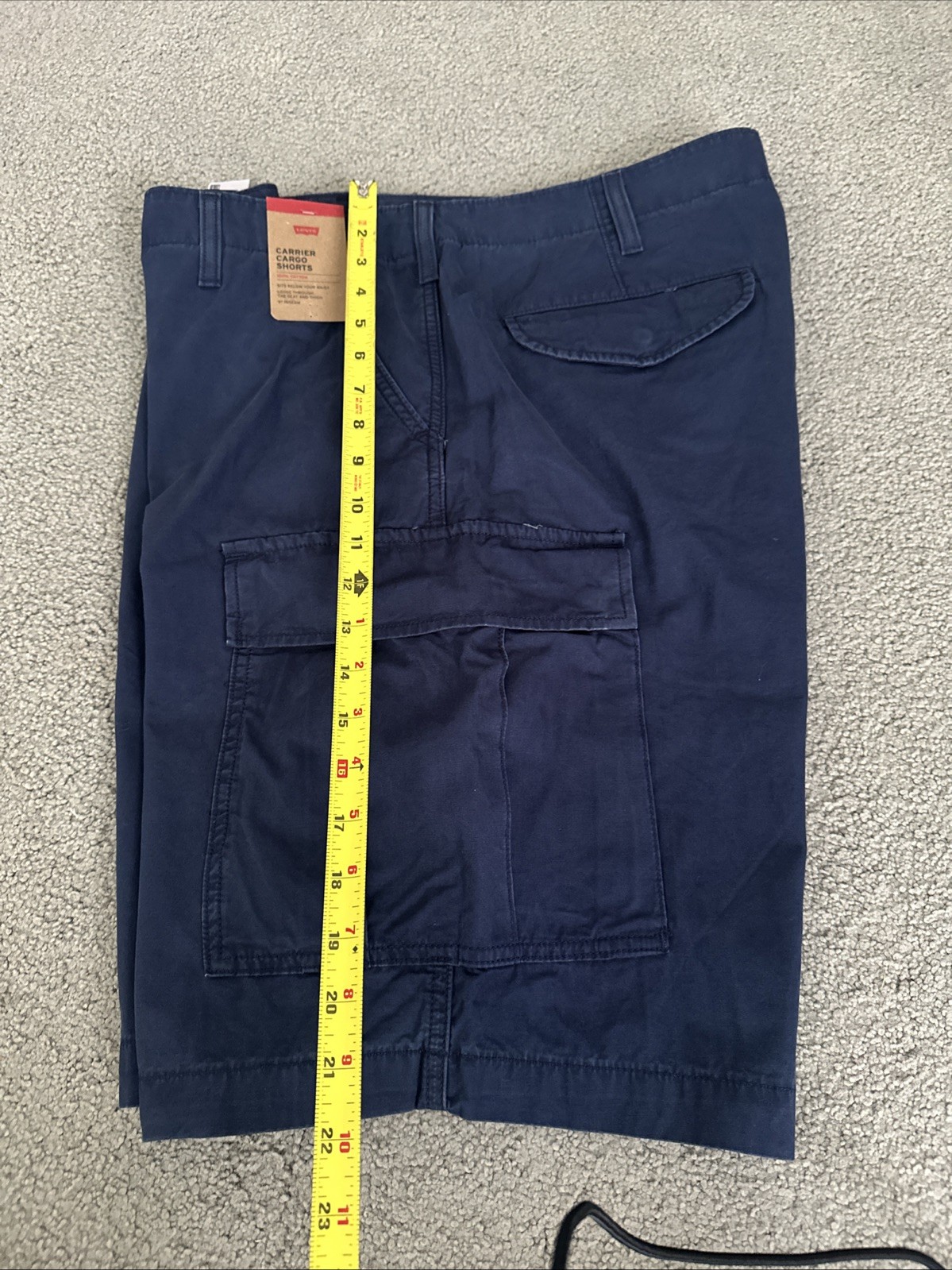 Levis Carrier Cargo Pockets Loose Fit Shorts Dark Blue Men’s Sz. 38 New W Tags