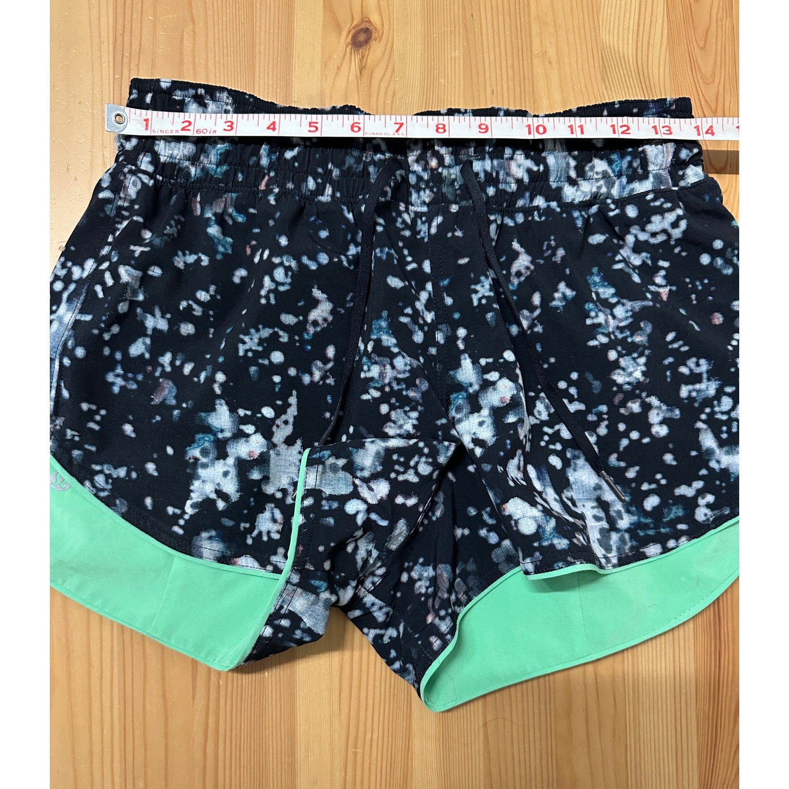 Lululemon Choose A Side Short 3″ Size 6