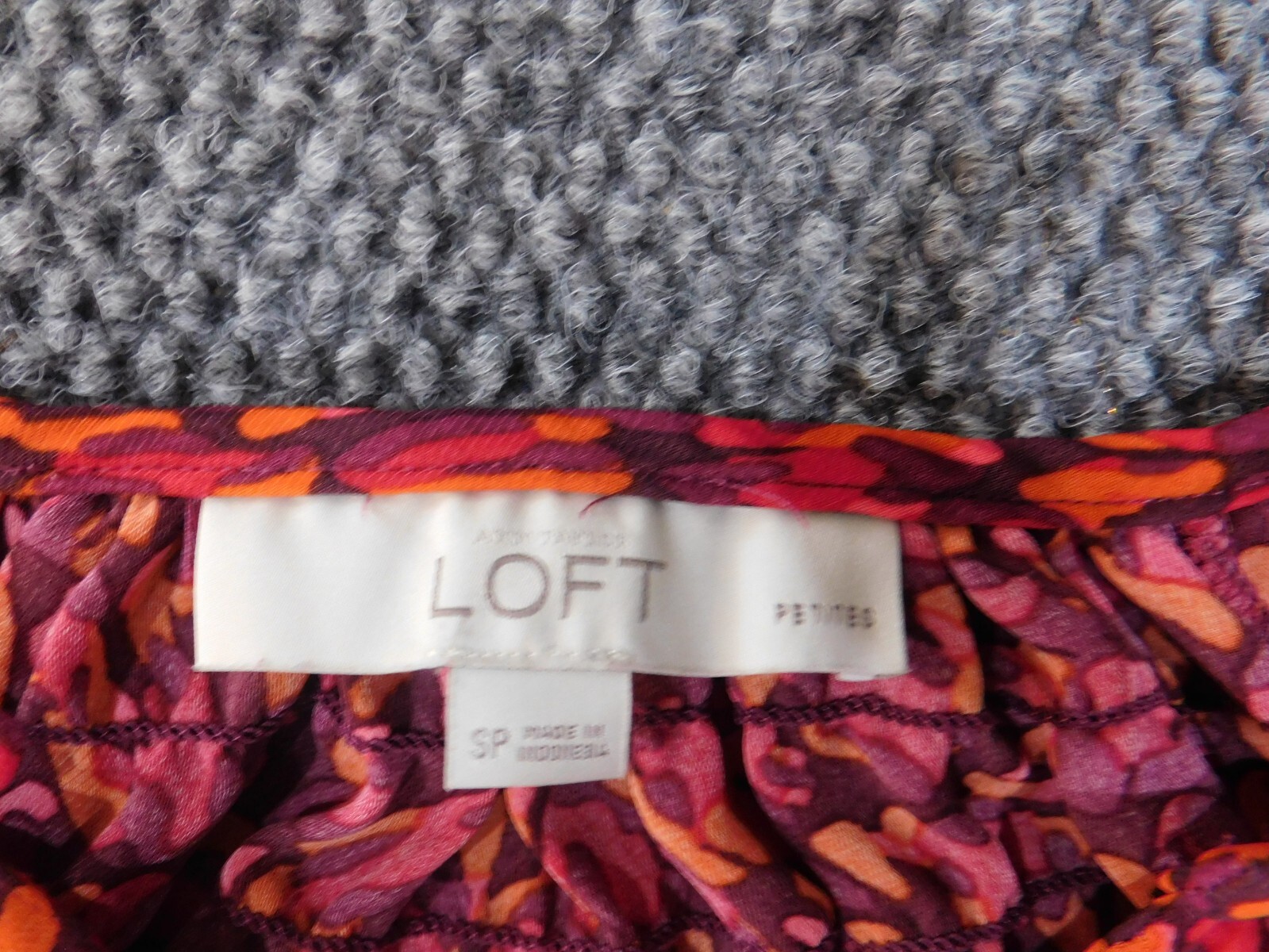 loft petite small top red geometric pullover womens polyester