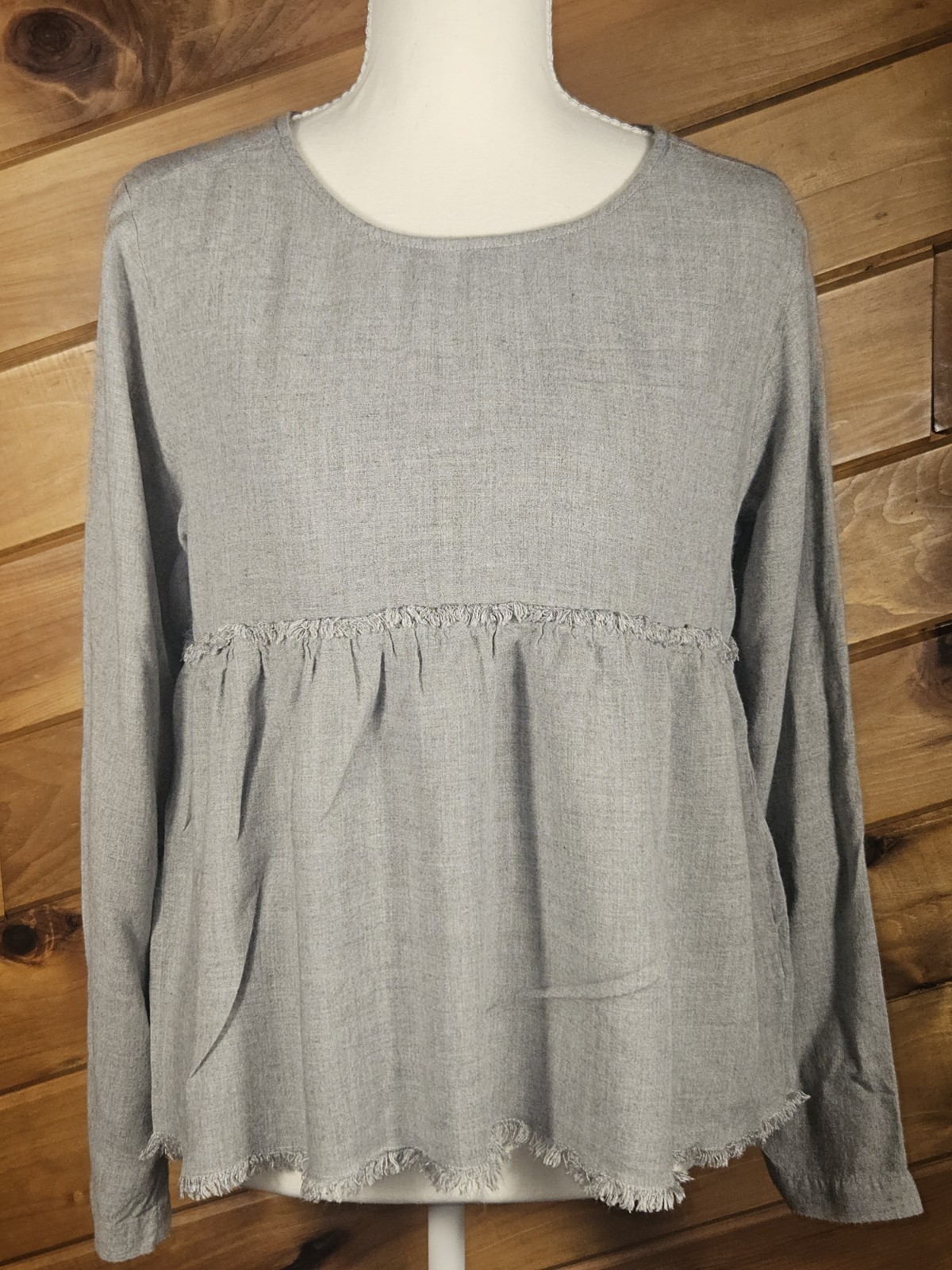 Cloth & Stone Light Gray Frayed Washed Style Long Sleeve Top Size Small