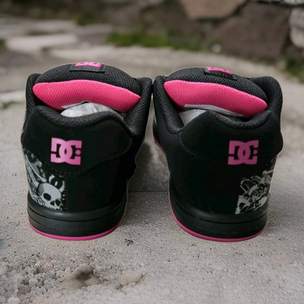 Women’s DC Gaveler – Black/Pink
