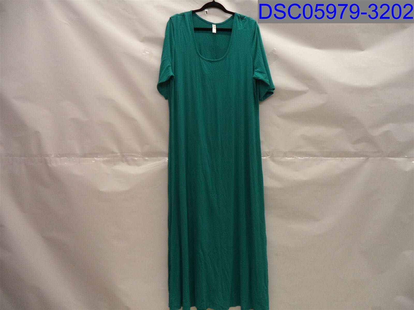 24seven, Women’s Green Dress, Size=3X, ArmpittoArmpit=25″, Waist=28″, Length=58″